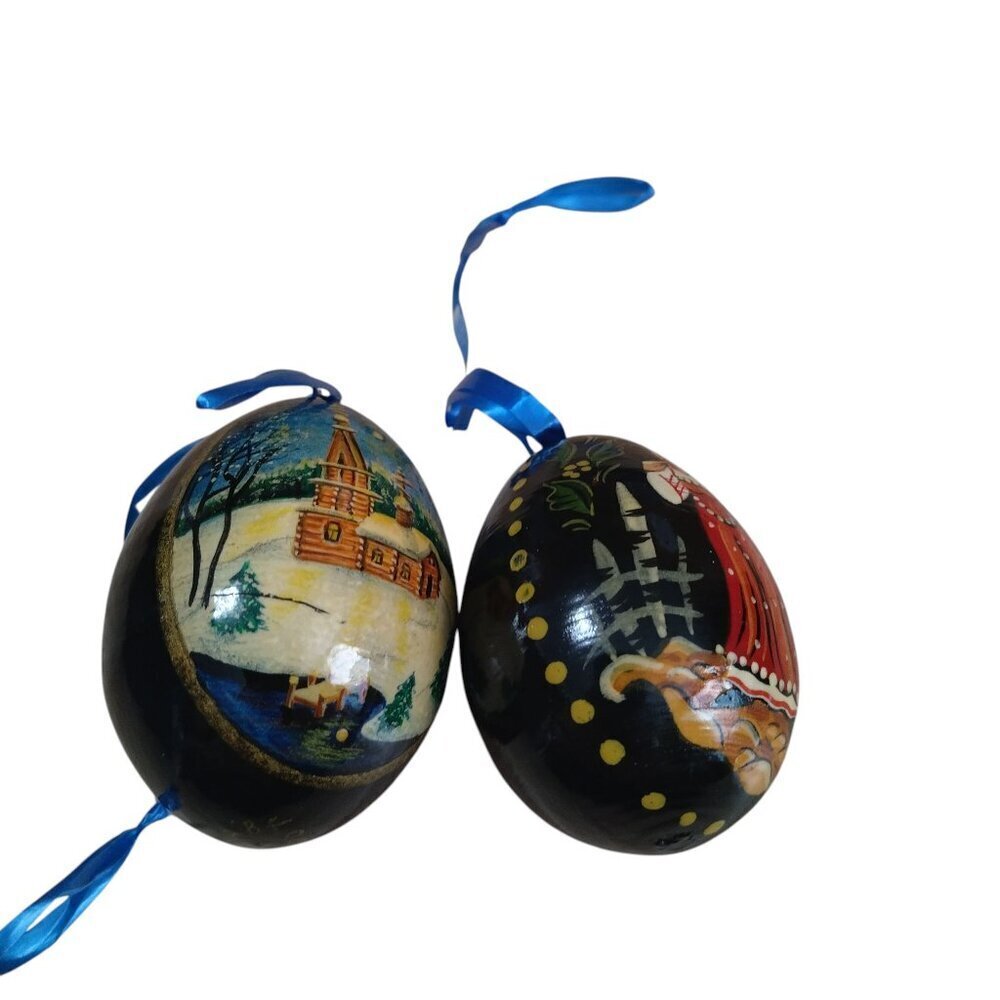 RUSSIAN LACQUER HANDPAINTED WOODEN EGG ORNAMENTS VINTAGE LOT OF 2  CB1